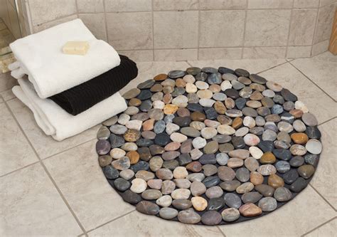 Make a Statement with These Eye-Catching Round Bath Mats