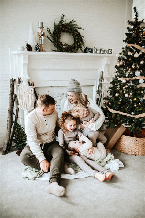 Cozy Family Photoshoot Winter