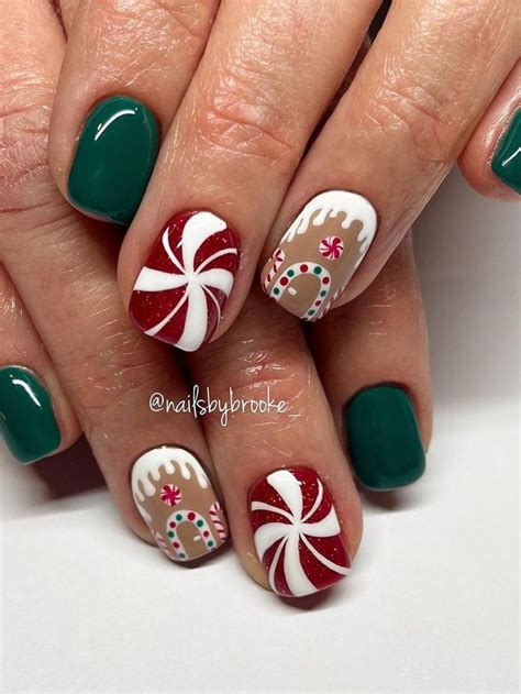 Holiday Cheer Nails