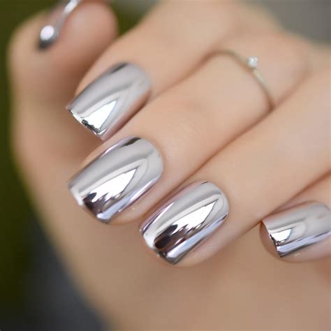 Moody Metallic Nails