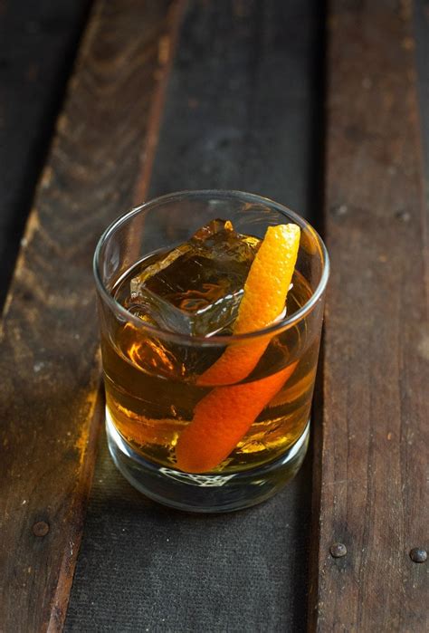 old-fashioned-recipes-cocktail