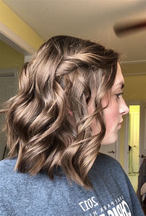 Pinned-Back Curls