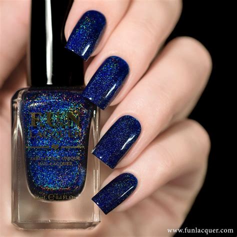 Starry Night: Shimmering Blue Nails