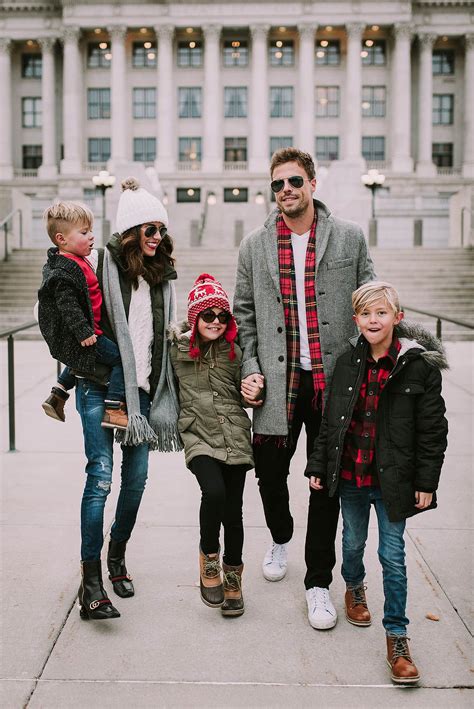 Family Photo Outfits Winter